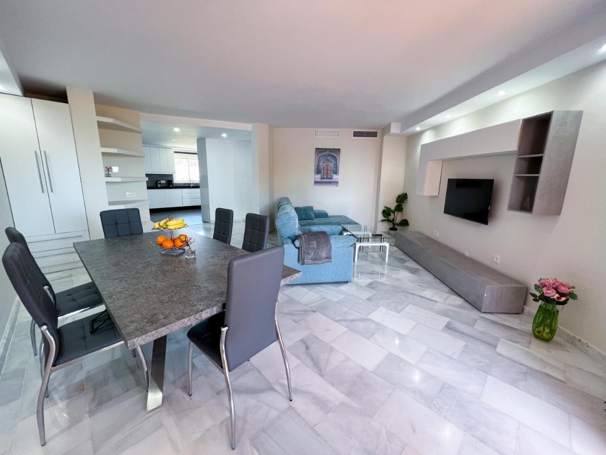 Luxury Three Bedroom Apartment At Estepona Zewnętrze zdjęcie