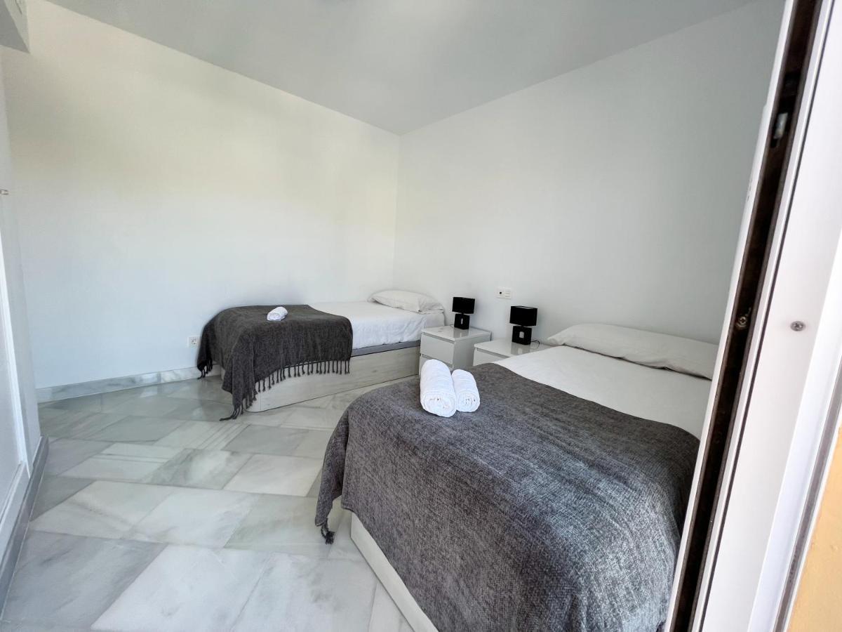 Luxury Three Bedroom Apartment At Estepona Zewnętrze zdjęcie