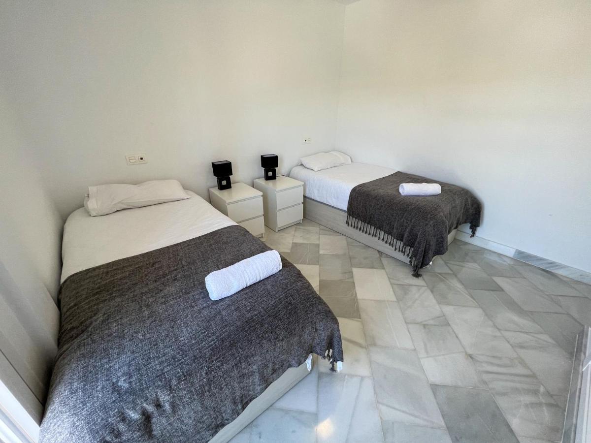 Luxury Three Bedroom Apartment At Estepona Zewnętrze zdjęcie