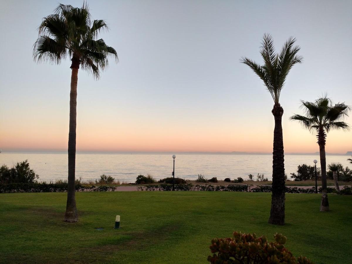 Luxury Three Bedroom Apartment At Estepona Zewnętrze zdjęcie
